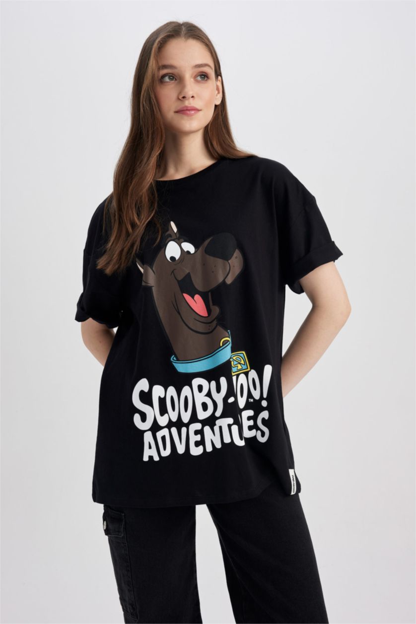 حريمي أسود تي شيرت بأكمام قصيرة مطبوع وقصة واسعة من سكوبي دو