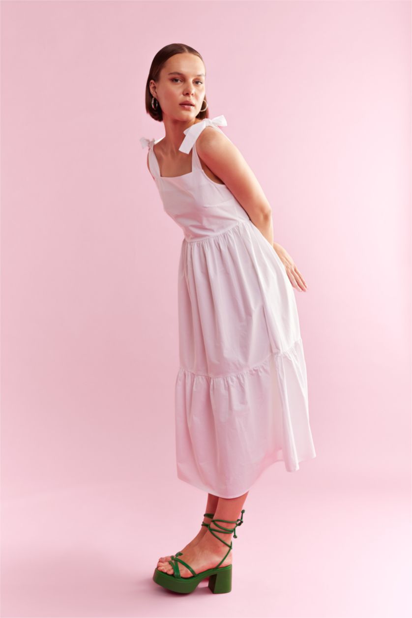 FEMME Blanc Poplin Midi Dress