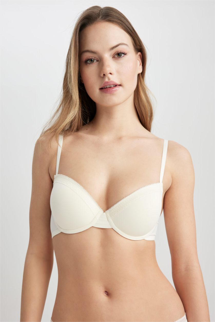 WOMAN Ecru Fall in Love Lace Detailed Filled Push Up Bra