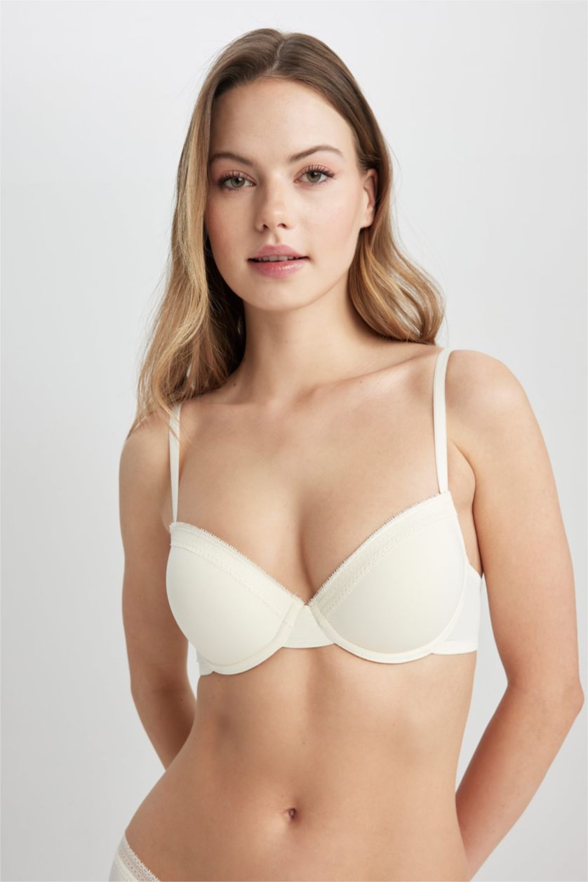 WOMAN Ecru Fall in Love Lace Detailed Filled Push Up Bra