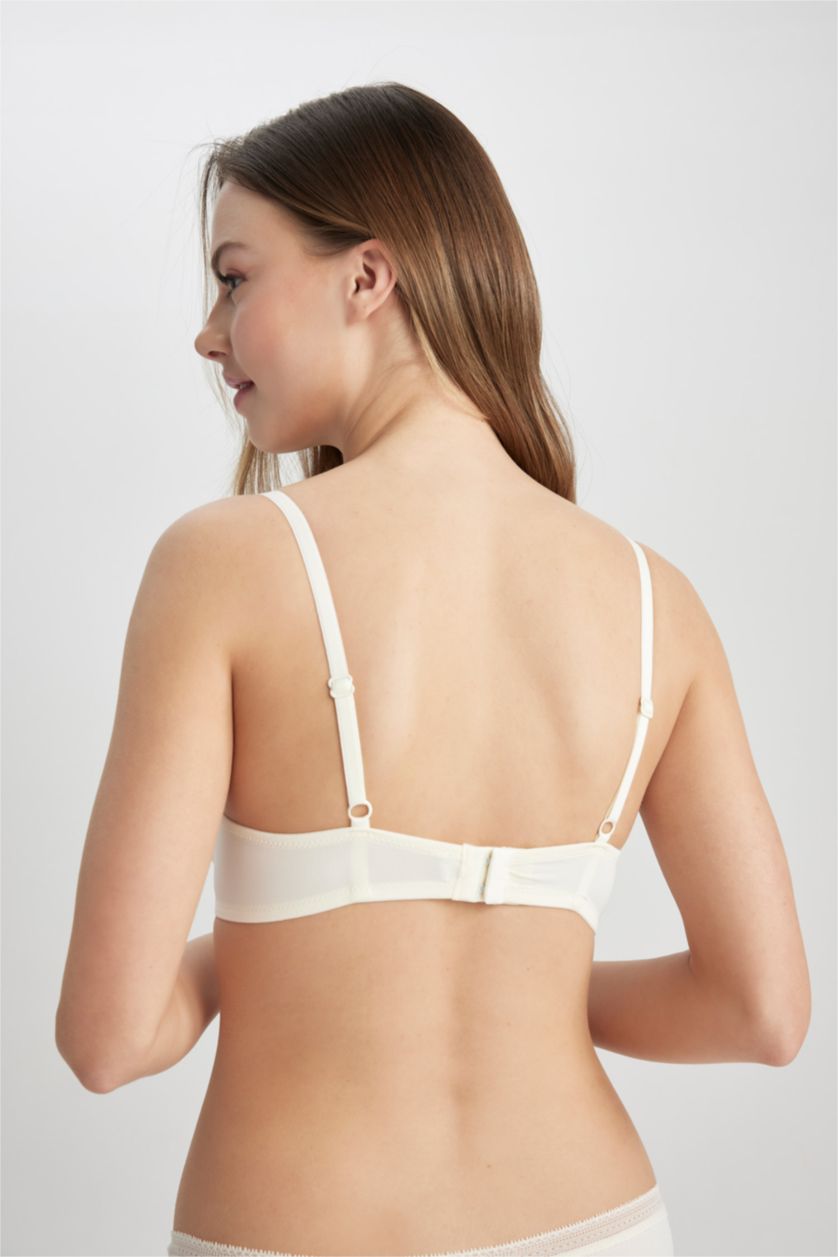 WOMAN Ecru Fall in Love Lace Detailed Filled Push Up Bra