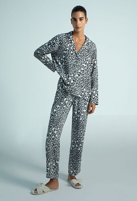 Responsive_LandingPageFreeStyleImages2 Shoes1-/Mobile/2home-slipper_woman_aksesuar_3lu_479x700_4f548e10-3d8c-4a0a-b228-a9e79edc0b22_8960db1b-eae6-4bdb-b93a-4b8a9509e6bb_DI_363.jpg