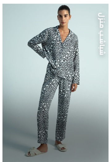 Responsive_LandingPageFreeStyleImages3 Shoes Woman-/Mobile/ar_woman_homeslippers_8992e204-0be6-4dee-a963-5d9f965cfe7f_0330e4db-b96d-4409-be0d-02ecbcf6fc86_DI_365.jpg