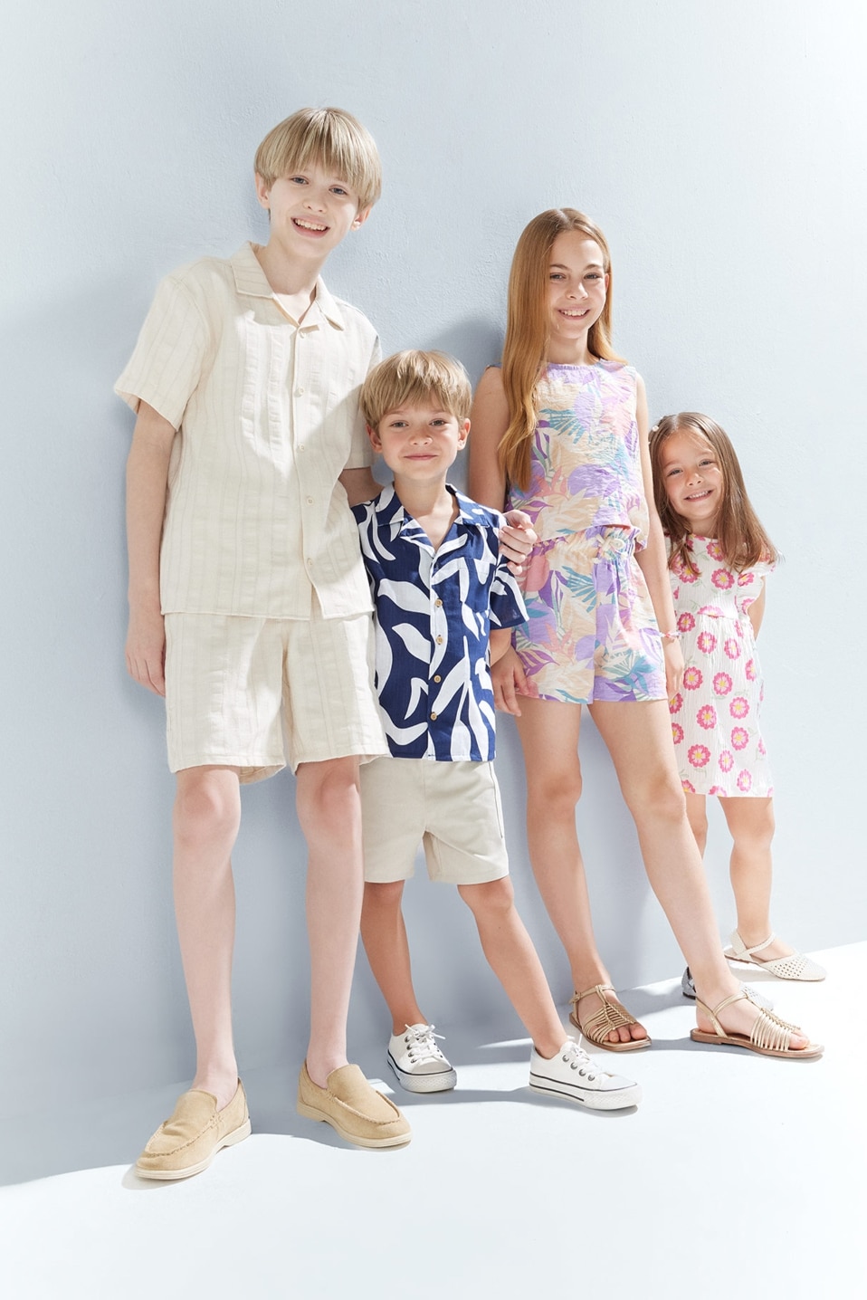 Responsive_MainGenderCategory-/Mobile/cocuk-1437x2154_c7880622-0208-49b6-a4ae-ed330b5e72c3_ee68dc78-f311-4a43-90b2-3c6d12776804_DI_316.jpg