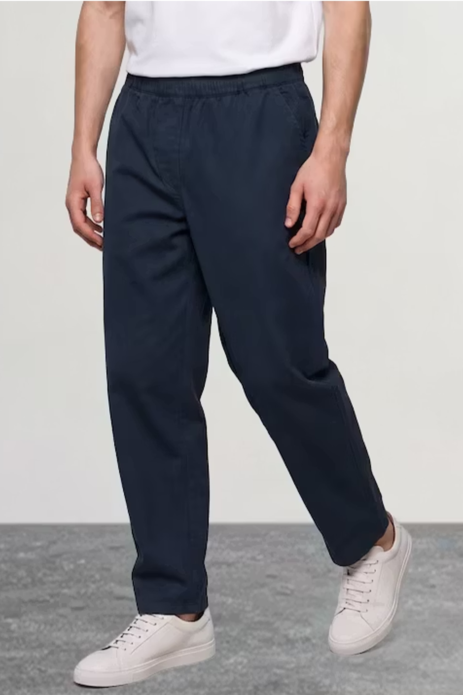 Ultra Soft Baggy Fit Pleated Detail Basic Trousers