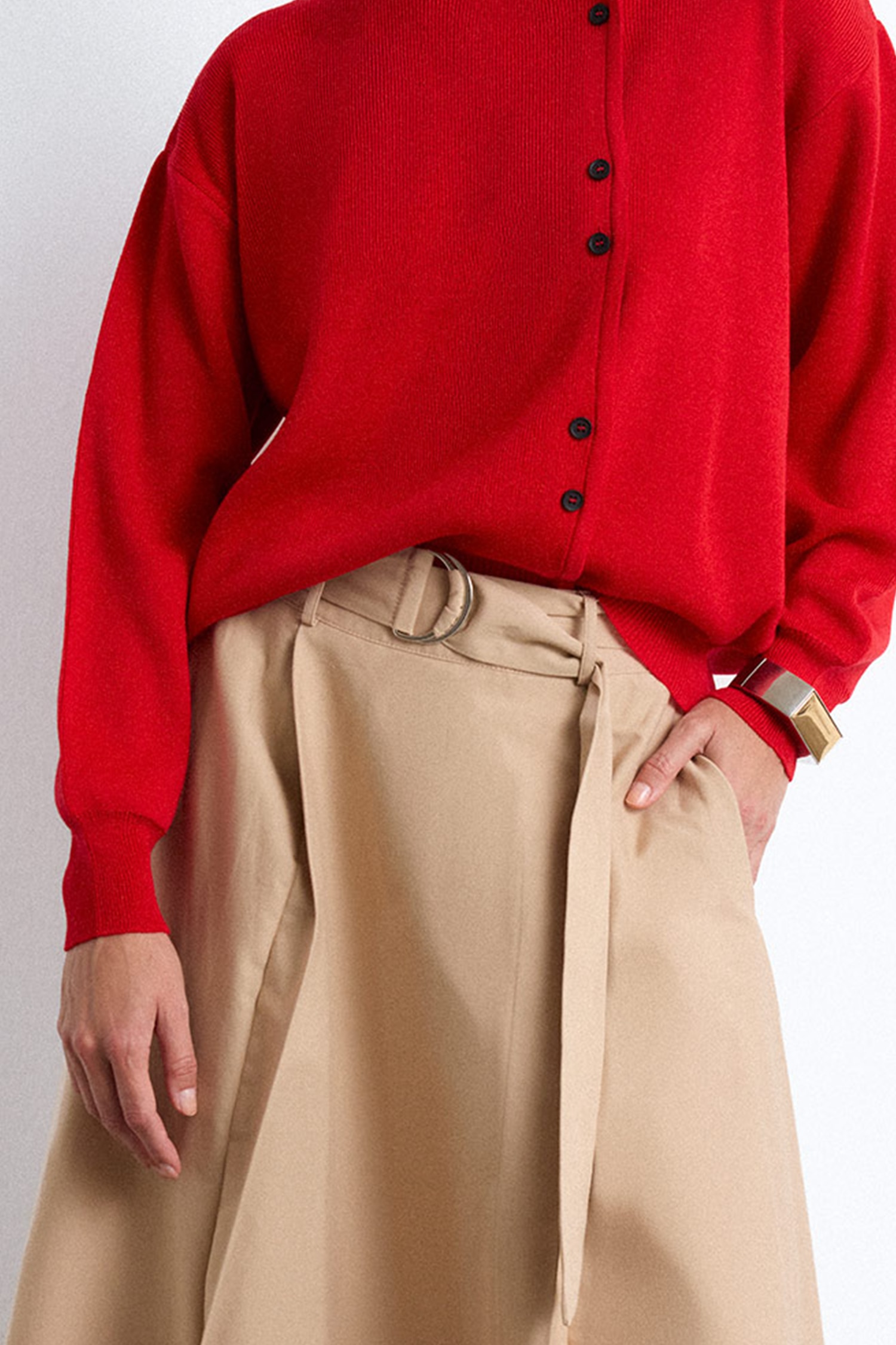 Relax Fit Asymmetric Buttoned Basic Cardigan