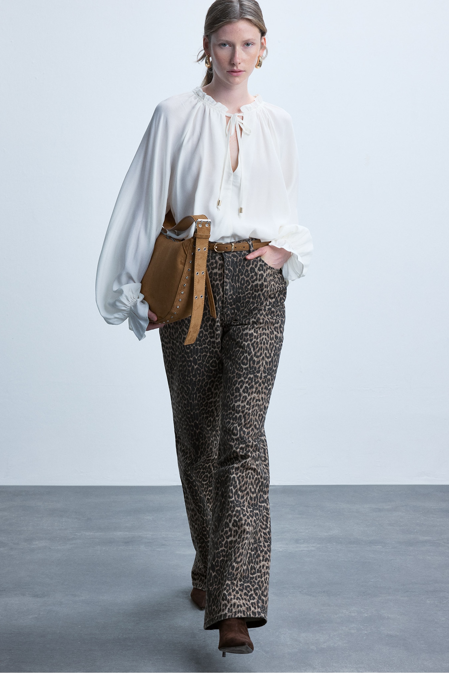 Straight Gabardın Leopar Desenli Pantolon