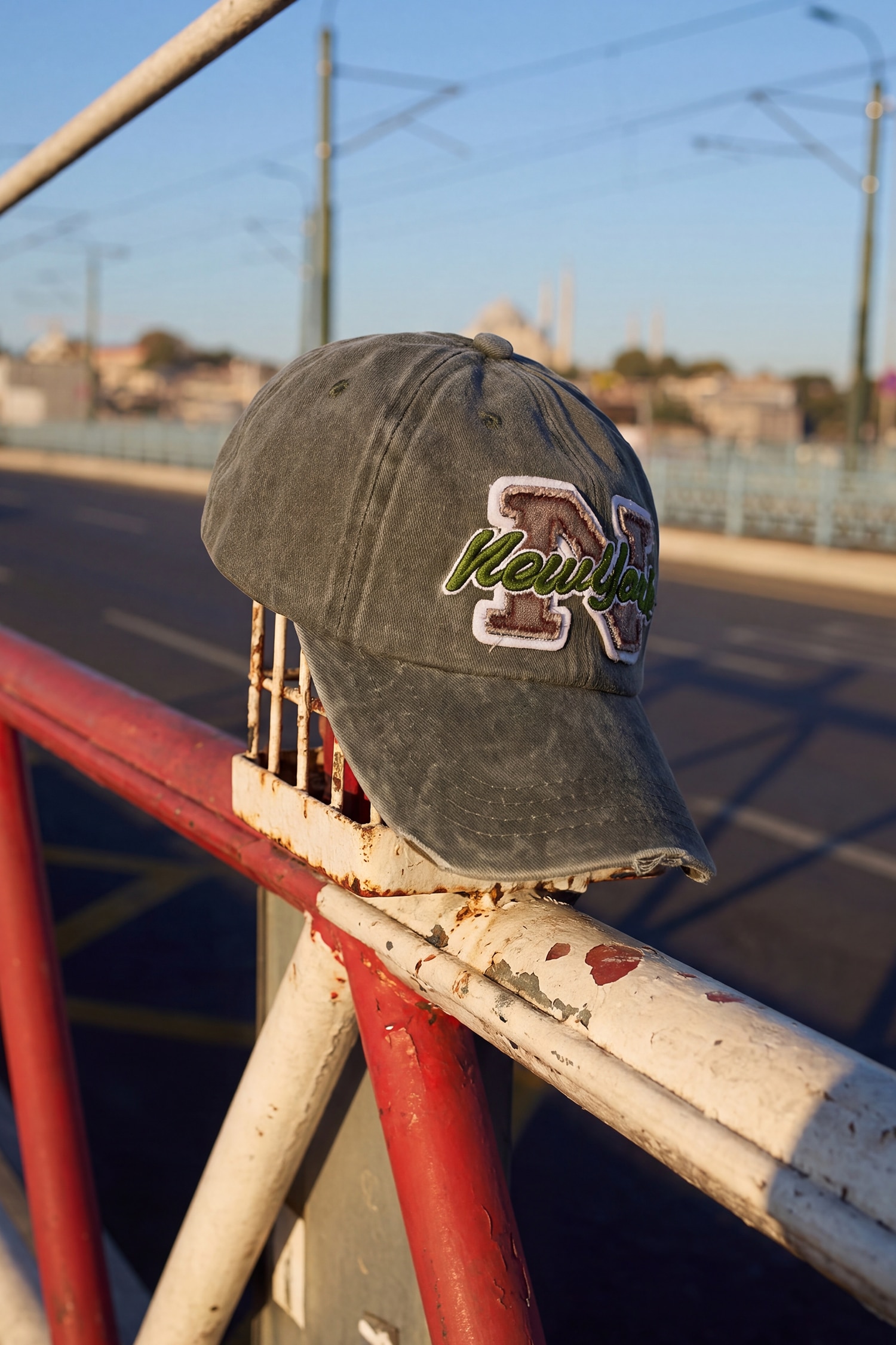 Man Cotton Embroidered Detail Cap